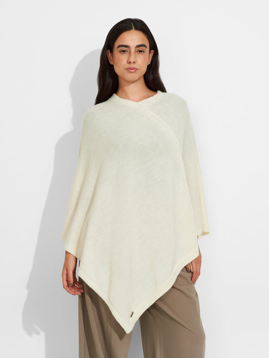 Almendra Poncho Baby Alpaca Color White