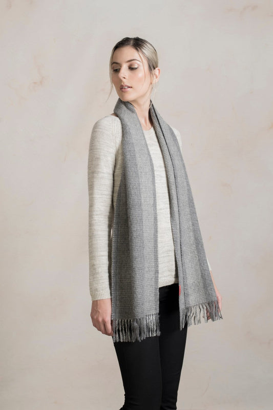 Bufanda Ravage Baby Alpaca Color Gris