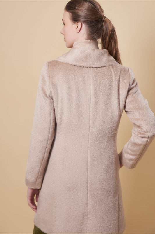 Uriah Coat Baby Alpaca Suri Color Beige