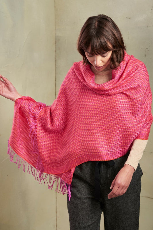 Rick Shawl Baby Alpaca Color Fucsia