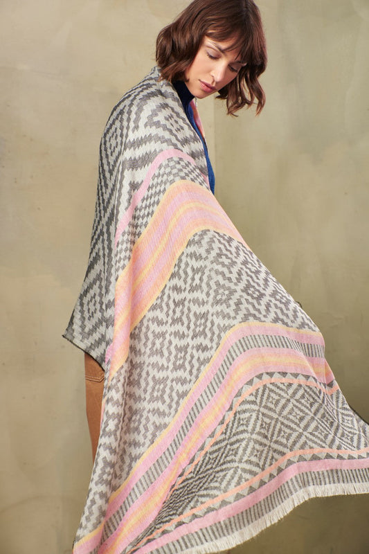 Terciopelo Shawl Baby Alpaca Color Pink