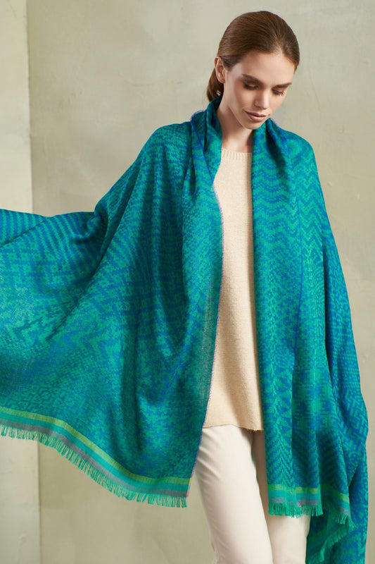 Tessira Shawl Baby Alpaca Color Blue