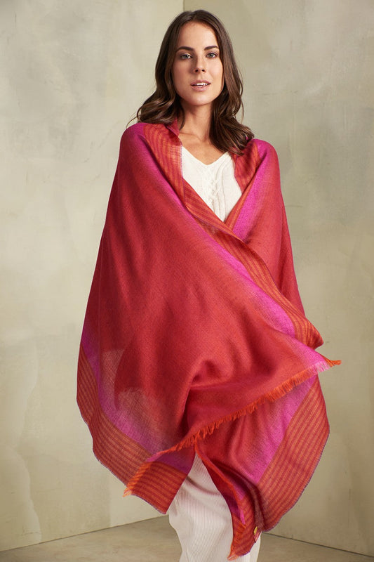 Tornado - B Shawl Baby Alpaca Color Red