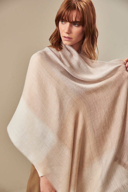 Ugarte Shawl Baby Alpaca Color Beige