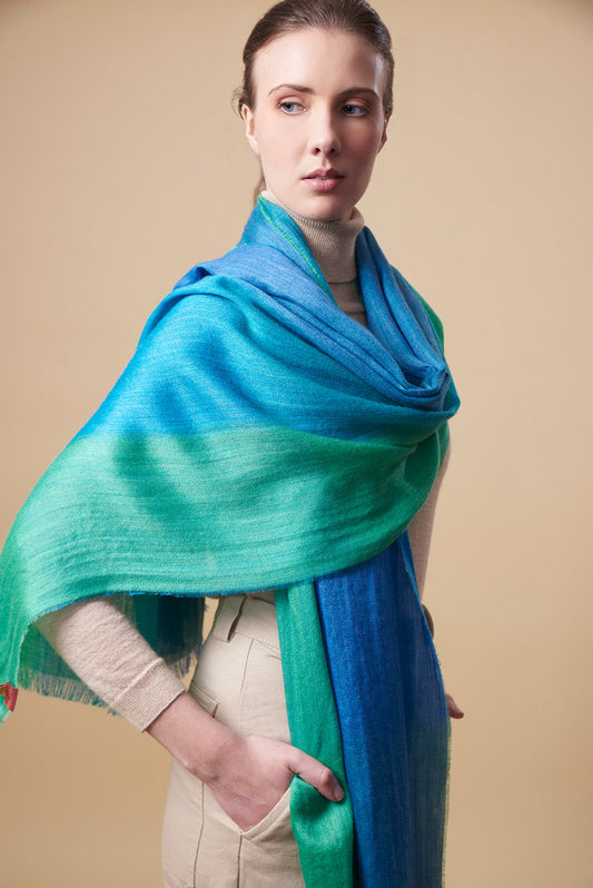 Ugarte Shawl Baby Alpaca Color Blue