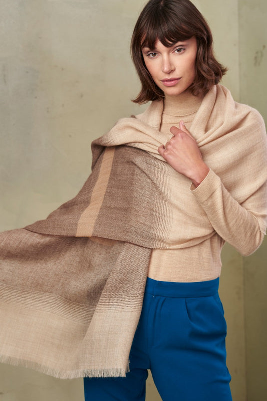 Tocai - B Shawl Baby Alpaca Color Beige