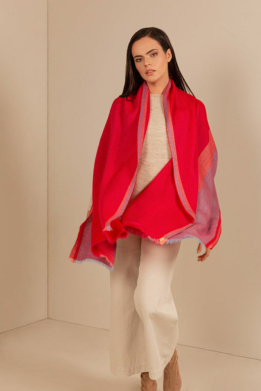 Uatuka Shawl Baby Alpaca Color Fucsia