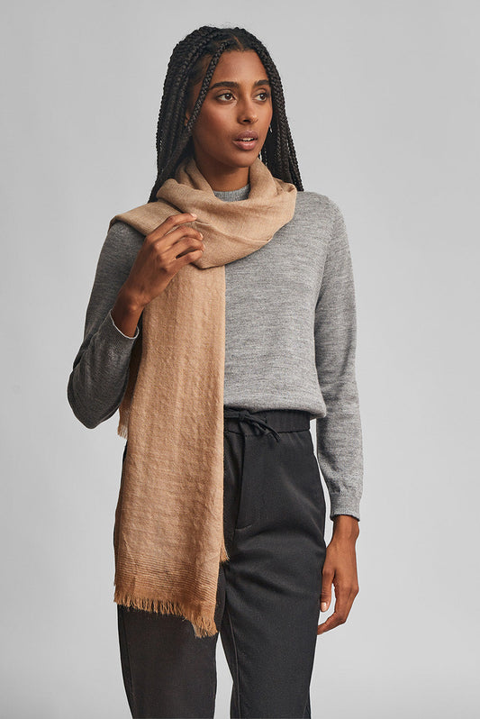 Estola Wesley De Baby Alpaca Color Camel