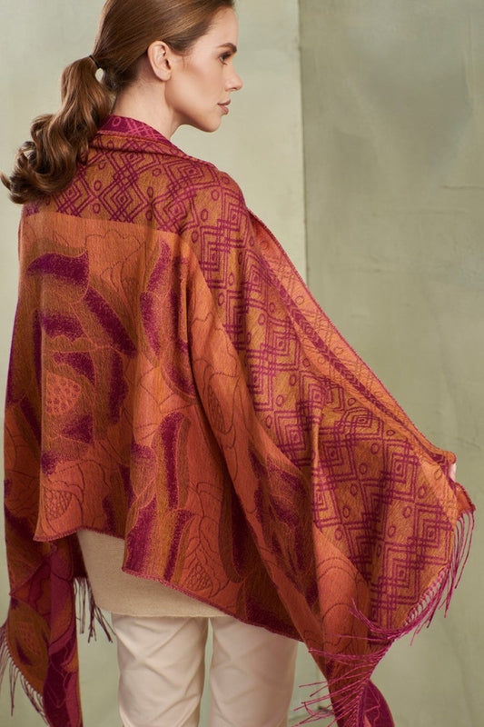 Tearose Shawl Baby Alpaca Color Guinda