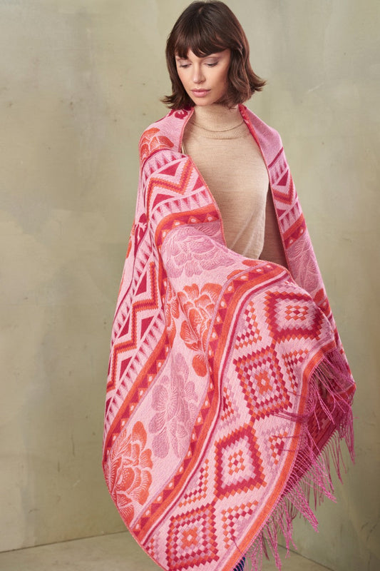 Telise Shawl Baby Alpaca Color Guinda