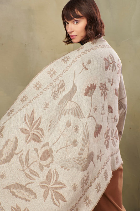 Tequila - A Shawl Baby Alpaca Color Grey