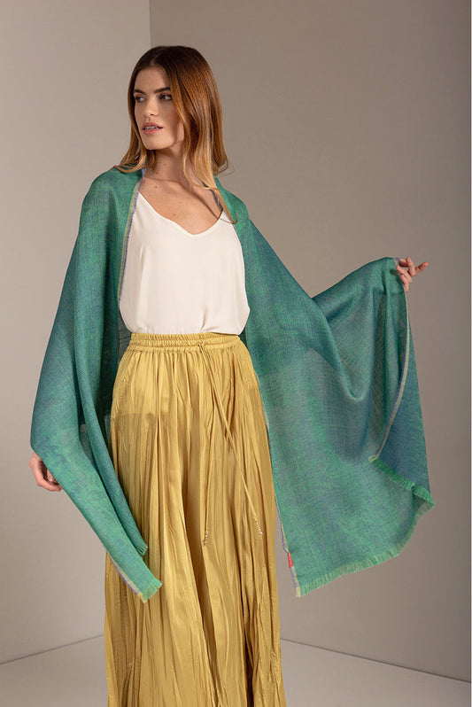 Unlimited Shawl Baby Alpaca Color Verde