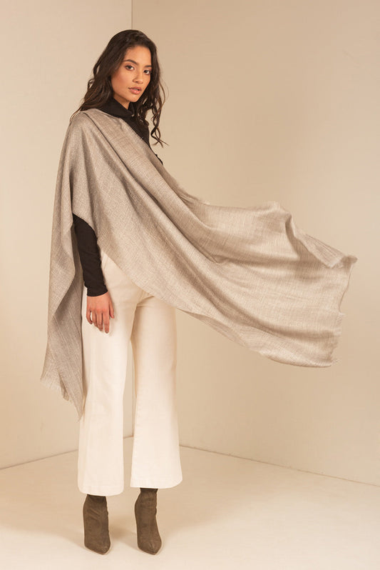 Uriana Shawl Baby Alpaca Color Grey