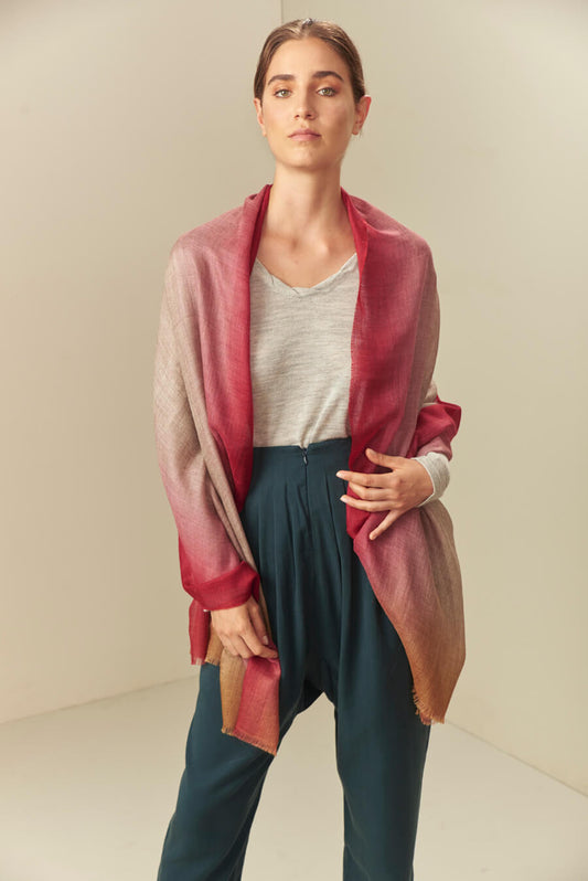 Uchu Shawl Baby Alpaca Color Red