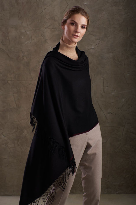 Bolero Shawl Vicuña Color Black