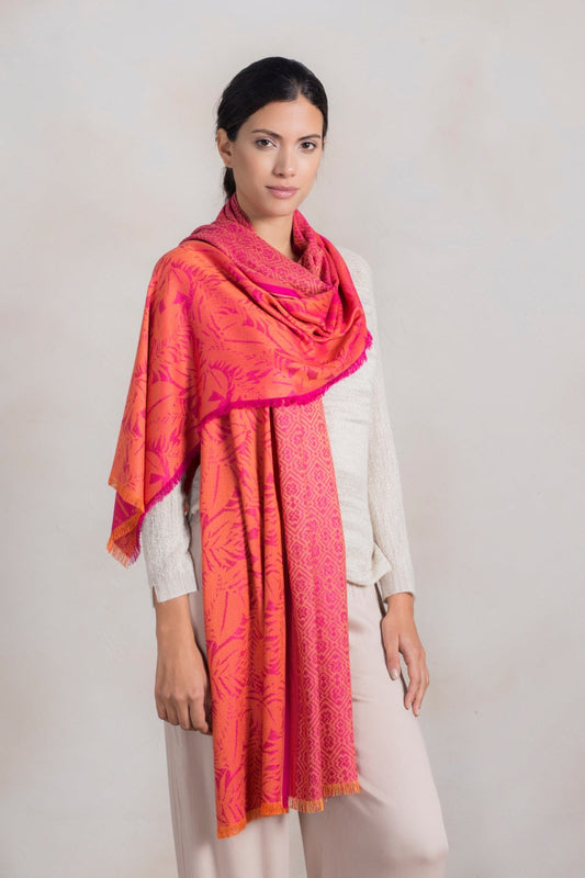 Rambo Shawl Bamboo Color Fuccia