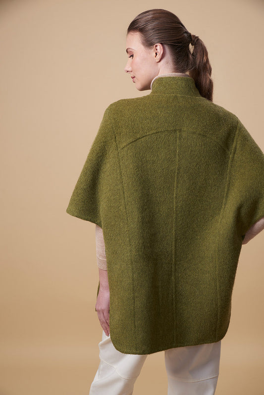 Undecimo Cape Baby Alpaca Color Avocado & Arena