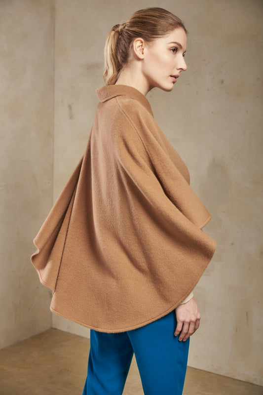 Swan Cape Baby Alpaca Color Camel