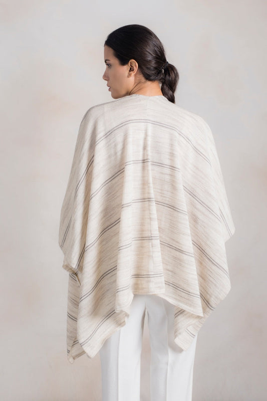 Ramage Poncho Baby Alpaca Color Straw