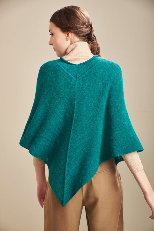 Poncho Ulala Baby Alpaca Color Verde Perenne