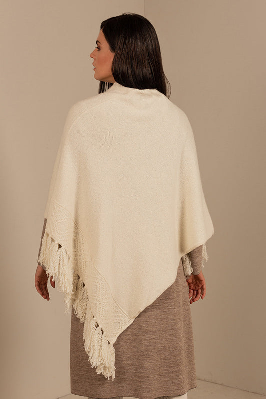 Ofelia Poncho Baby Alpaca Color Ecru