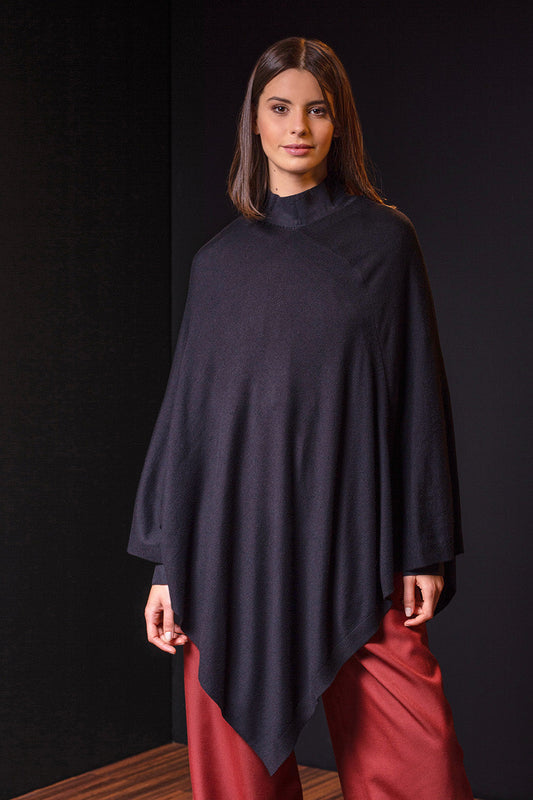 Beryl Poncho Vicuña Color Negro