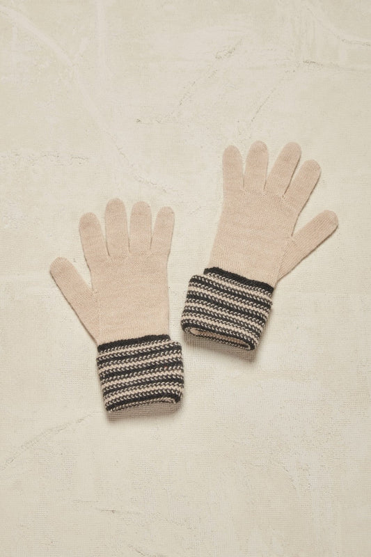 Pax "B" Gloves Baby Alpaca Color B&W