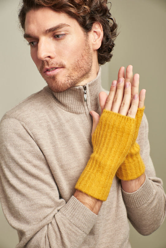 Guantes Urubamba Baby Alpaca &amp; Seda Color Amarillo