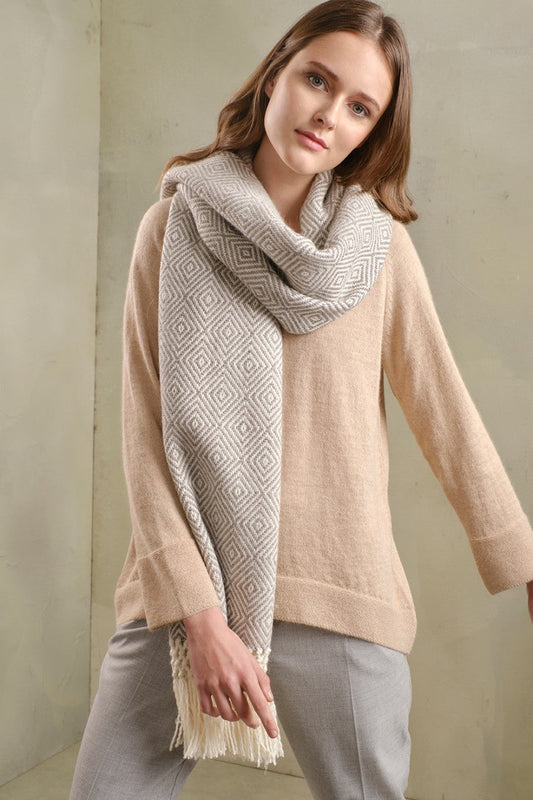 Taika - B Chal de Alpaca Bebé Color Gris