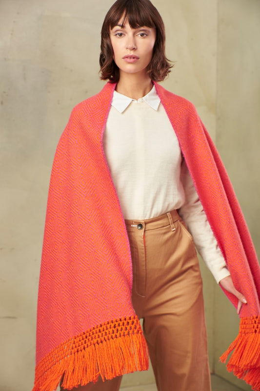 Taika - Un Mantón Baby Alpaca Color Naranja